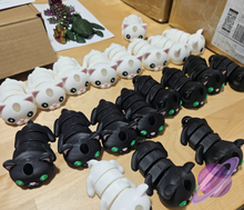 Load image into Gallery viewer, KITTY CAT-3D PRINTED STRAW BUDDY