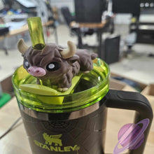 Load image into Gallery viewer, HIGHLAND COW-3D PRINTED STRAW BUDDY
