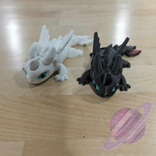 Load image into Gallery viewer, NIGHT FURY-3D PRINTED STRAW BUDDY
