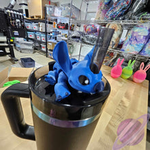 Load image into Gallery viewer, BLUE ALIEN-3D PRINTED STRAW BUDDY
