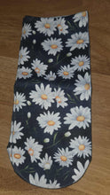 Load image into Gallery viewer, Short Printed Socks
