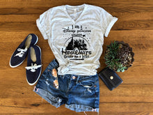 Load image into Gallery viewer, PRINCESS HOG GRAPHIC TEE
